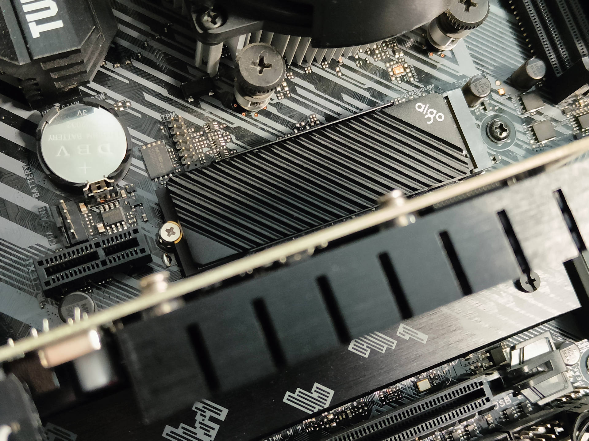 aigop7000ddiy移动固态硬盘,aigo的固态硬盘怎么样