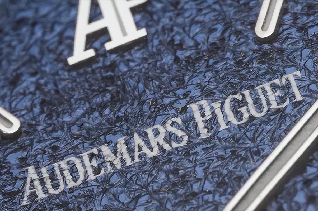 “一眼高级”的表也分段位！谁比谁更值钱，你能分清吗？