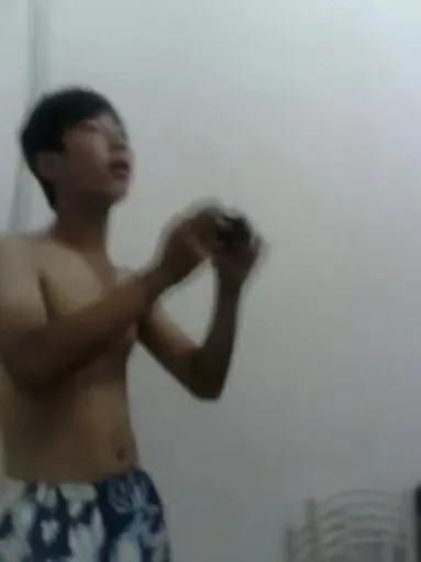 时光在流逝我们在渐渐成长,时光在流逝我们在慢慢变老