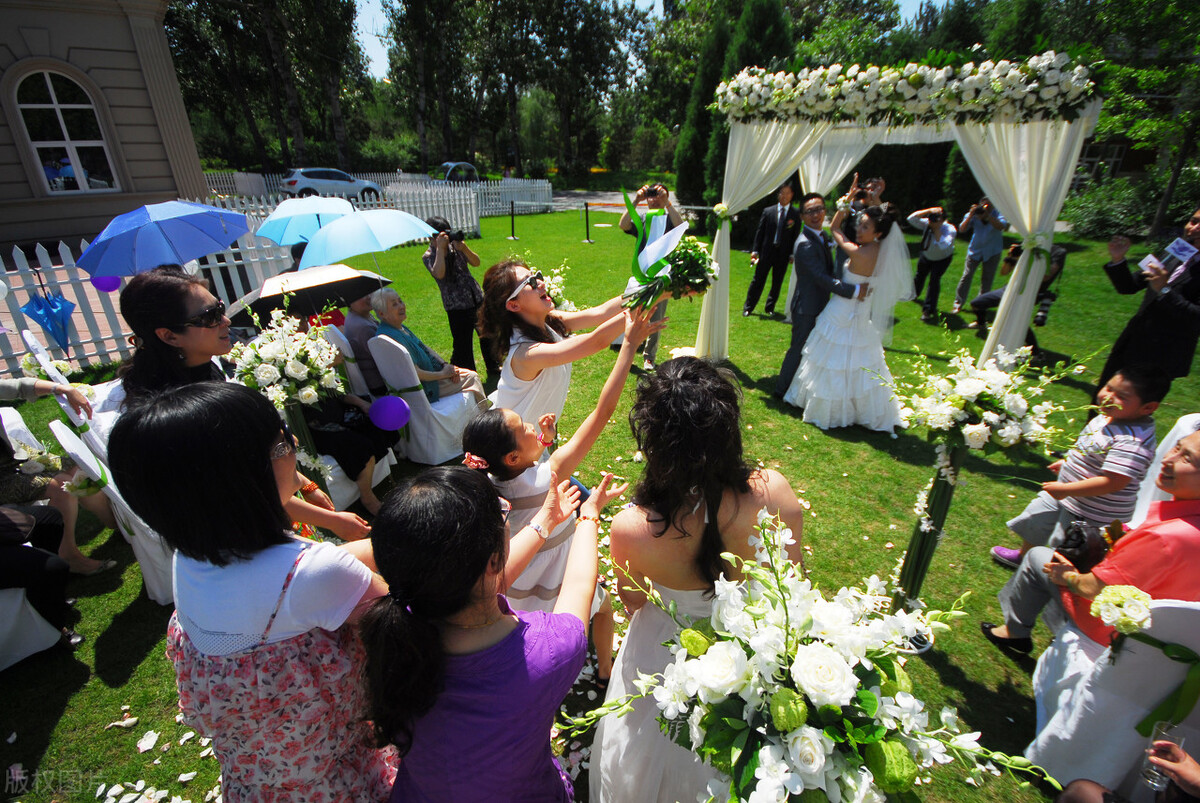 外国小姐姐爱上中国人,喜欢中国的美国小姐姐