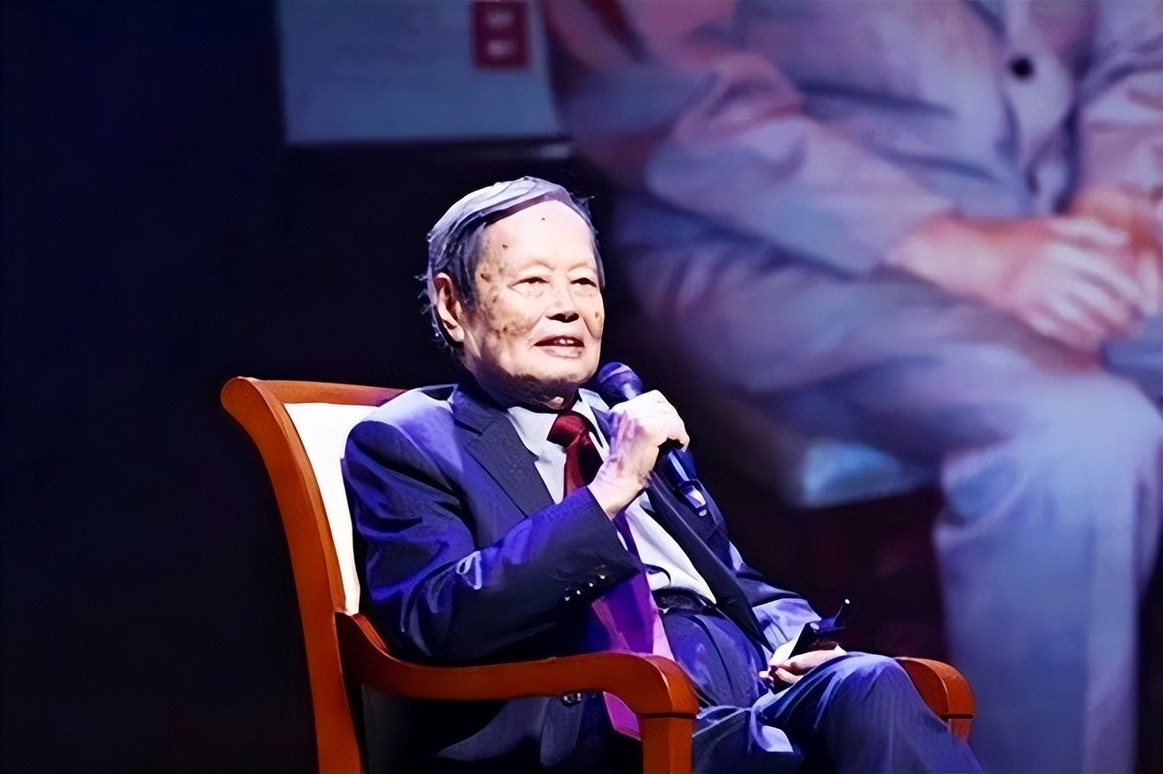 翁帆说出当年嫁82岁杨振宁的原因,翁帆28岁前是做什么的