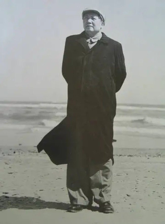 揭秘毛主席唯一的曾孙,书法造诣继承了太爷爷,高考650分进人大