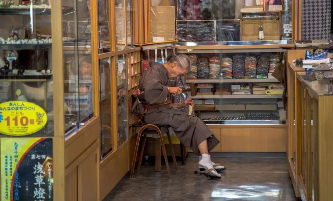 鏃ユ湰鎵粍浜哄憳,鏃ユ湰姘戜紬鎵粍