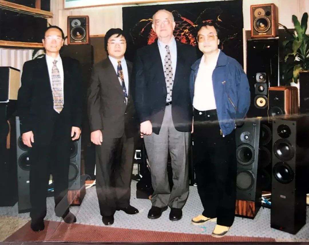 力高音响30周年庆——以主动电子分频双功放方案再创新猷