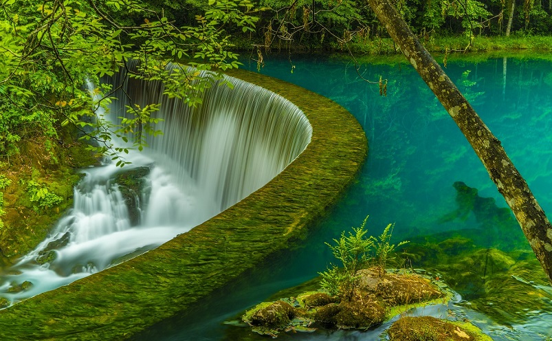 贵州十大旅游景点自驾游攻略,贵州六盘水旅游十大景点介绍
