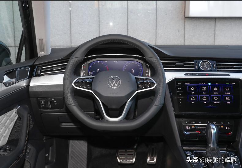 大众迈腾顶配2017款3.0v6发动机,3万多手动挡大众迈腾