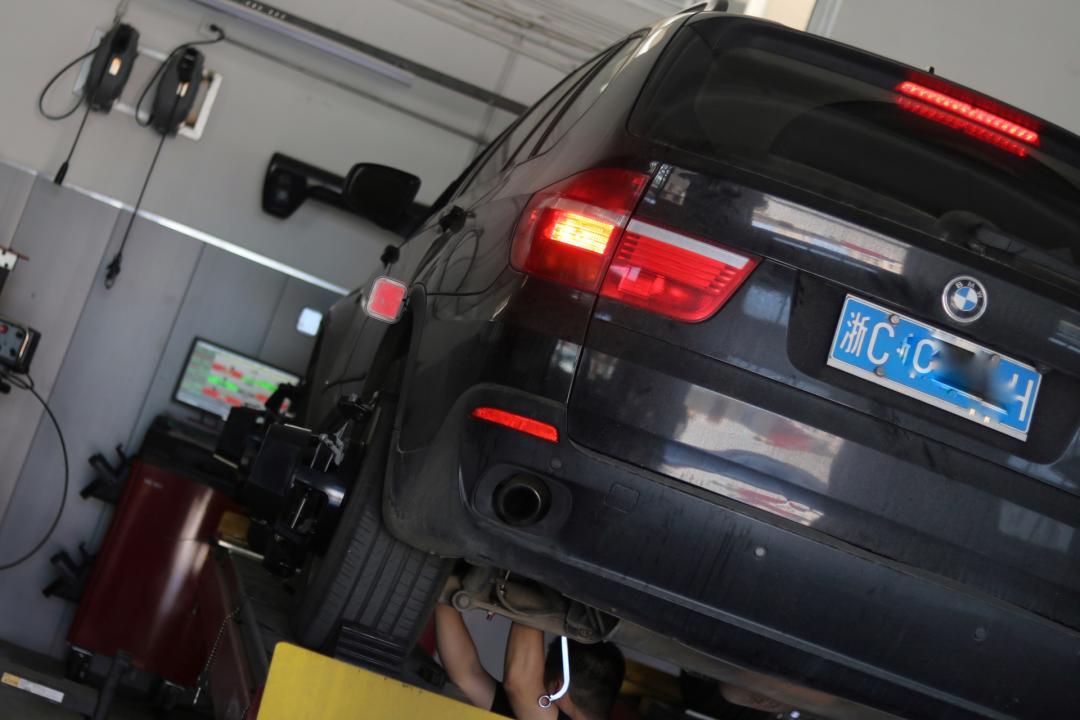 翻新整备一台老x5,翻新08年x5