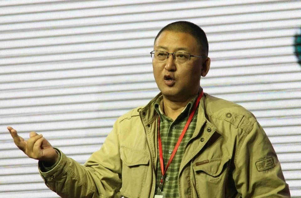 四川副市长，辞职捡破烂，建博物馆估值80亿，全捐给国家，为啥