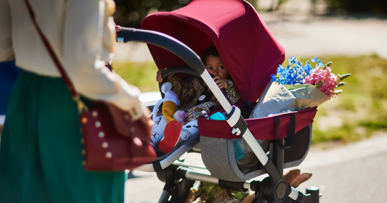 夏季透风婴儿车,夏季轻便婴儿车怎么收起来