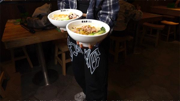 蒙自源过桥米线云南正宗第一名,云南蒙自第一碗米线