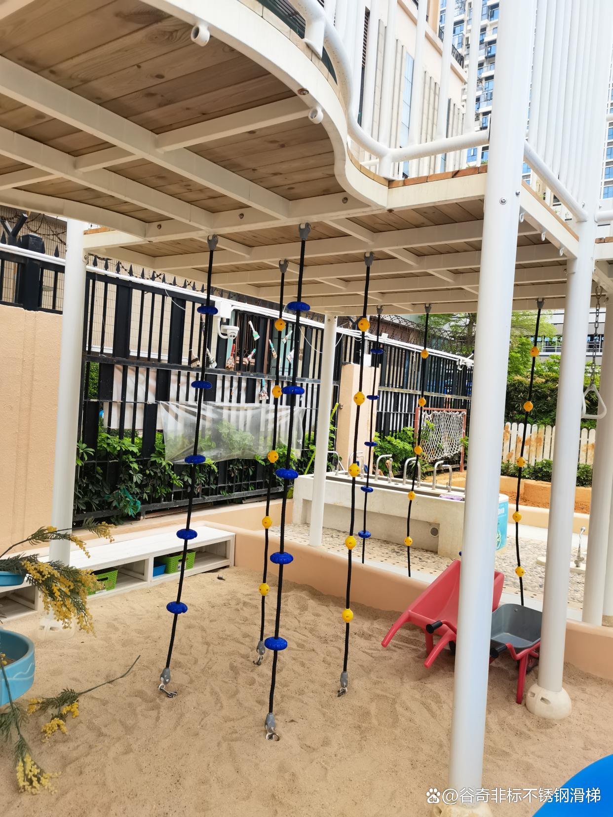 户外拓展游乐项目,儿童户外拓展游乐设施防腐木