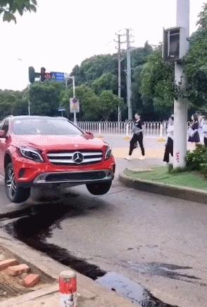 女朋友平胸该怎么安慰她,女朋友平胸该怎么安慰