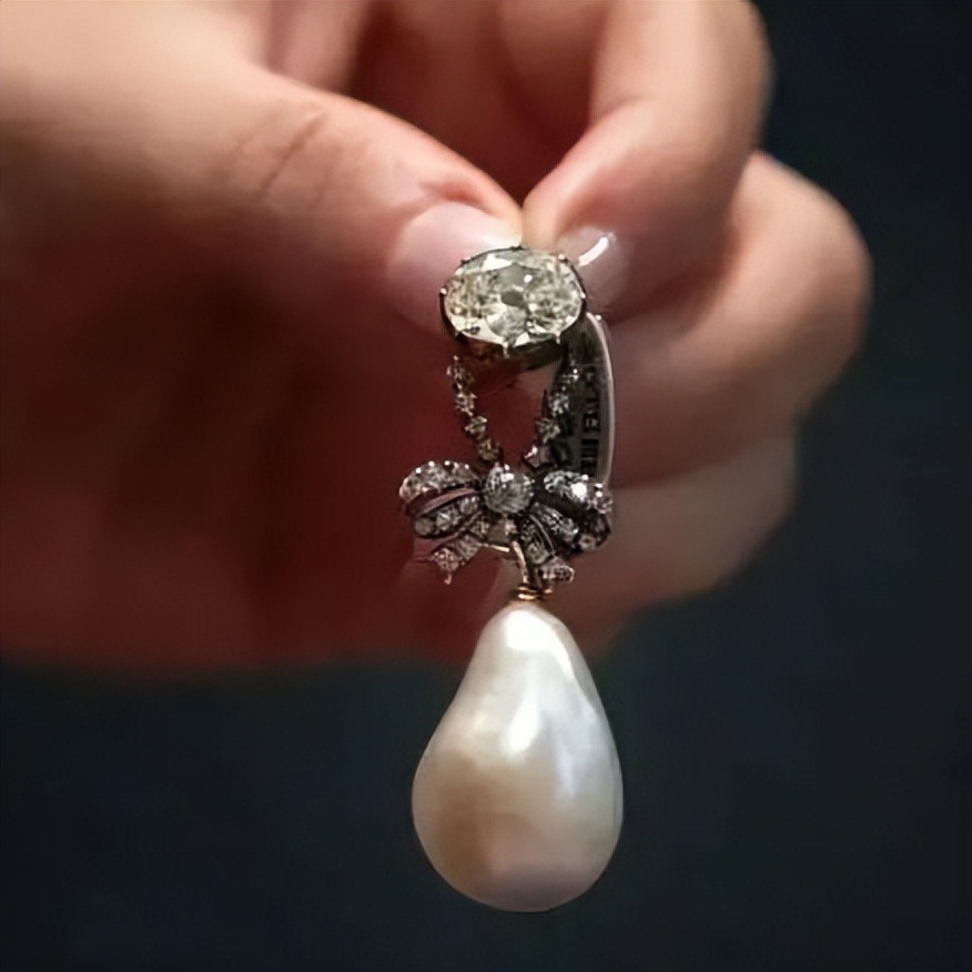 伊丽莎白泰勒十大珠宝,伊丽莎白泰勒古董首饰