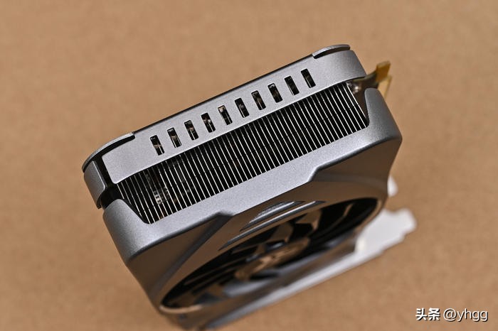 七彩虹主板b760和影驰760,七彩虹b760冰霜对比影驰b760