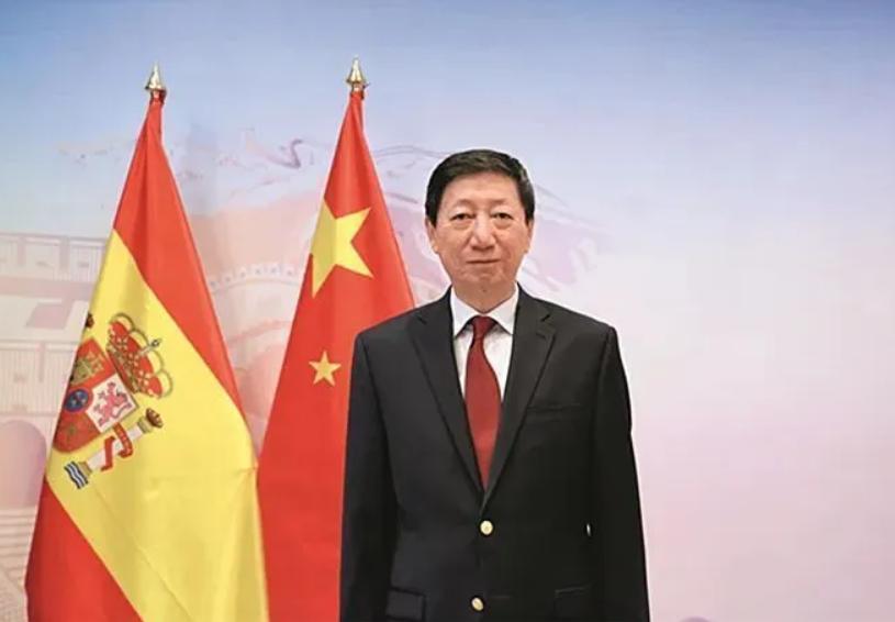 西班牙首相桑切斯正考虑辞职,西班牙首相桑切斯欢迎仪式