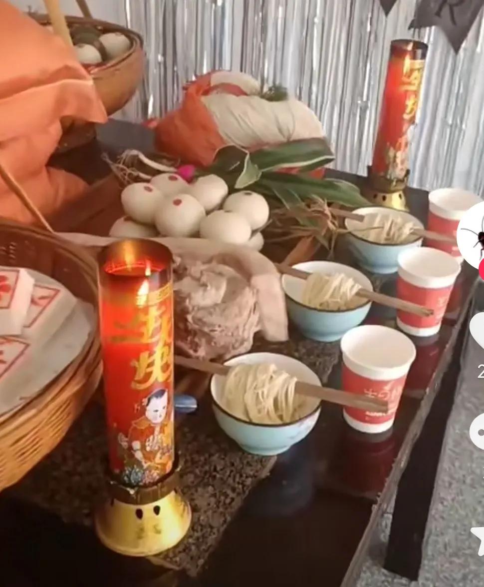 传统习俗周岁抓周,新洲抓周仪式