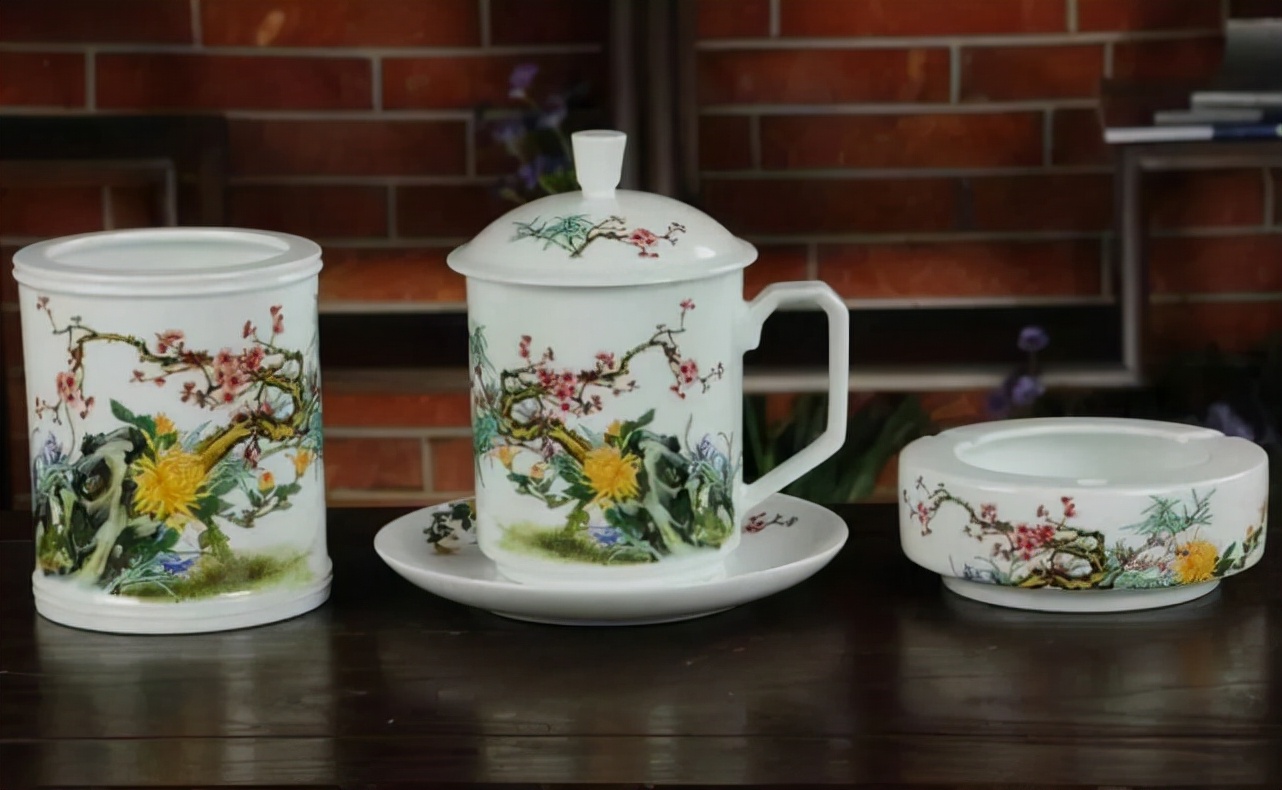 如何挑选景德镇的瓷器可用可收藏,如何挑选景德镇瓷器