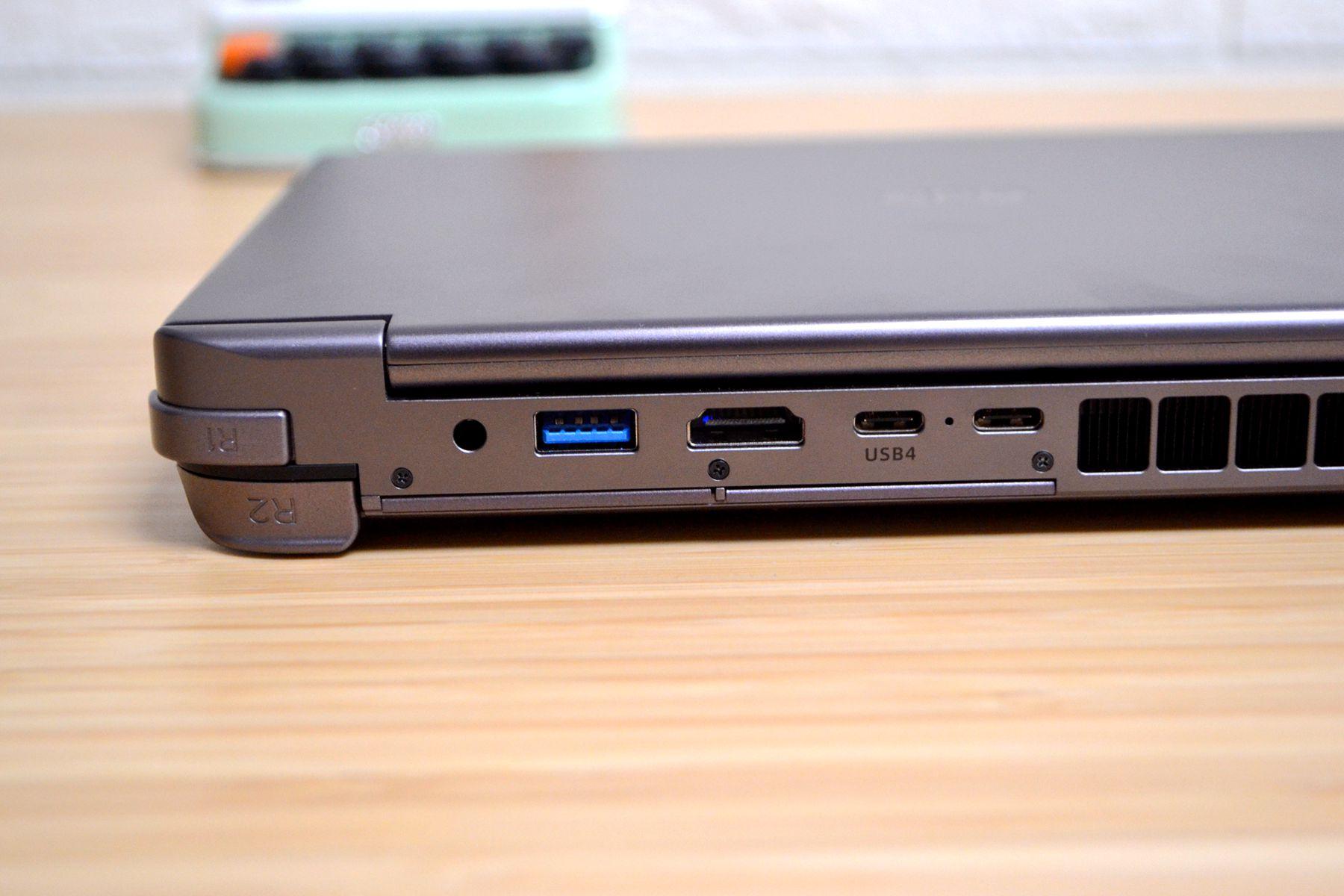 没有独显也能玩3A大作！AMD6800u加持的GPDWINMax2掌机到底有多强