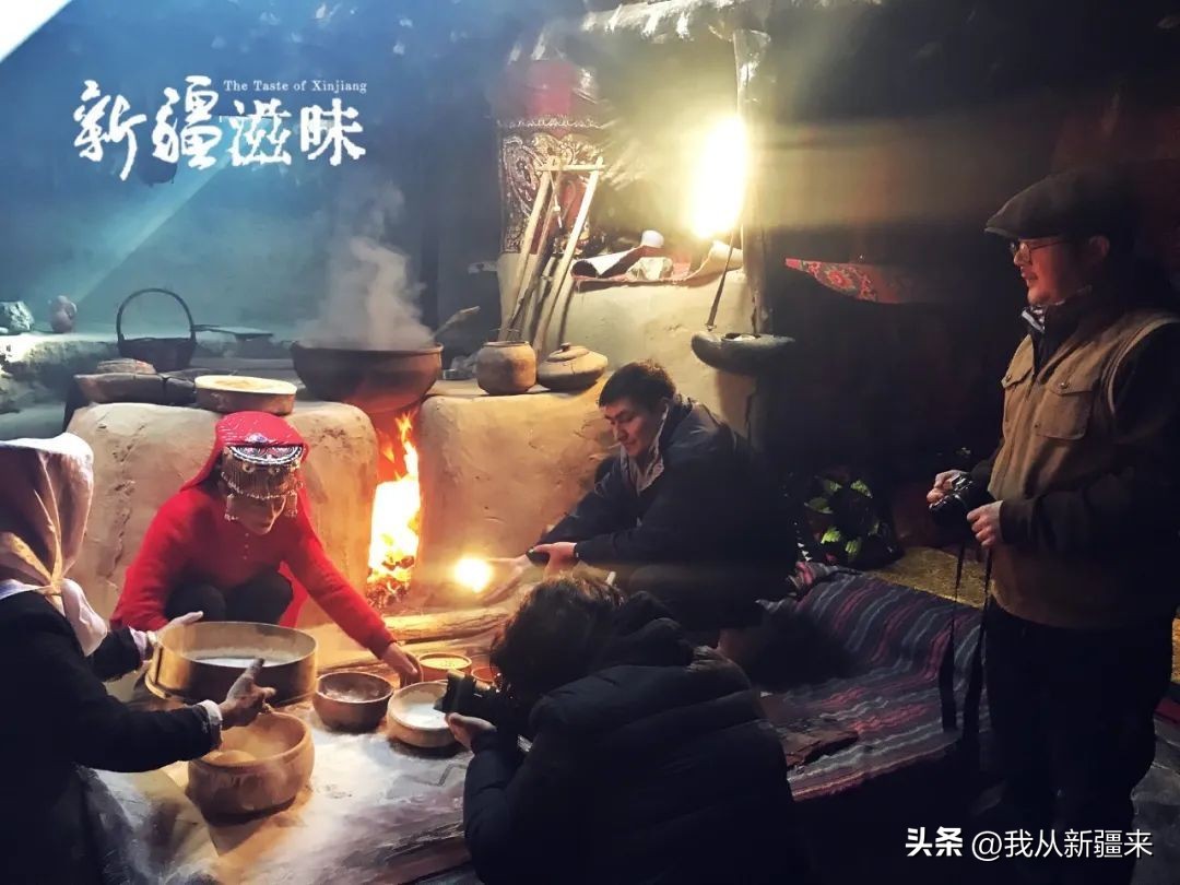 骑着牛叼羊的在*疆新**也就……