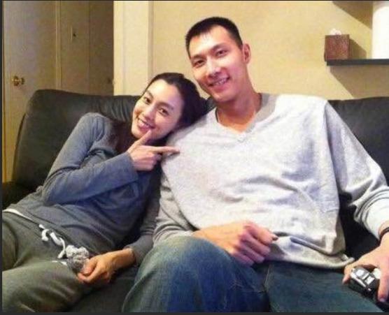 易建联为何娶荆灵,易建联娶巴西宝贝