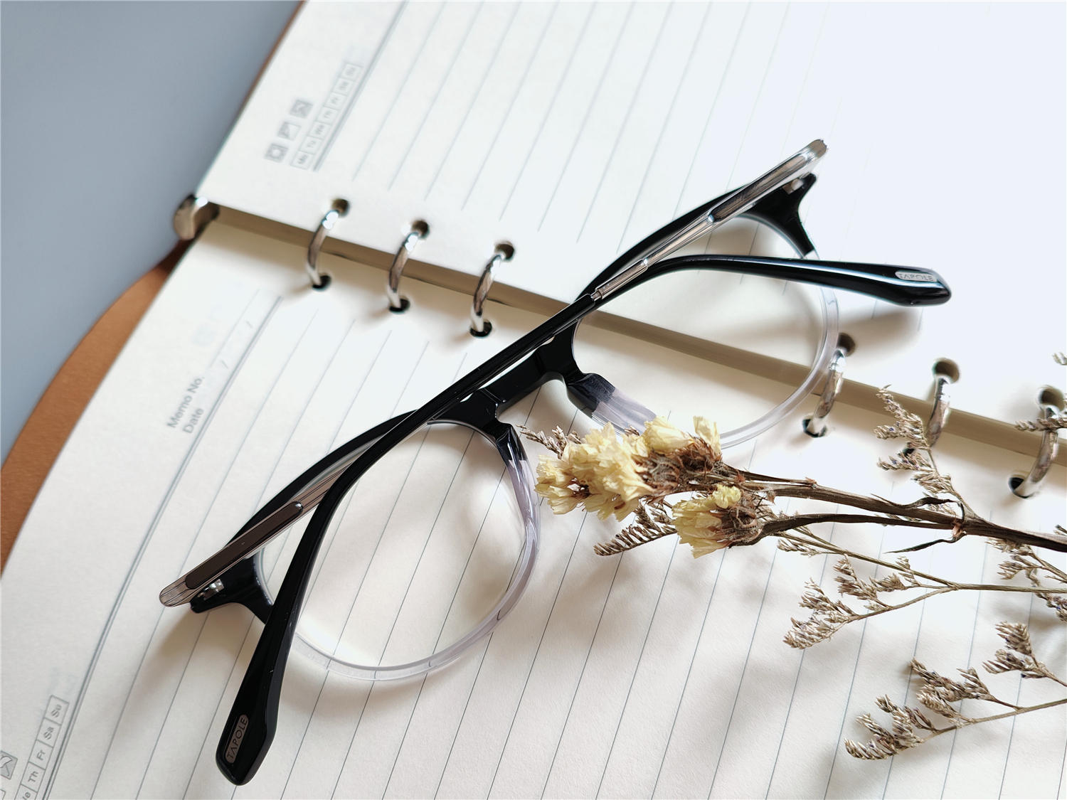 “视”见精彩，轻宝眼镜深度体验，未来的风向标