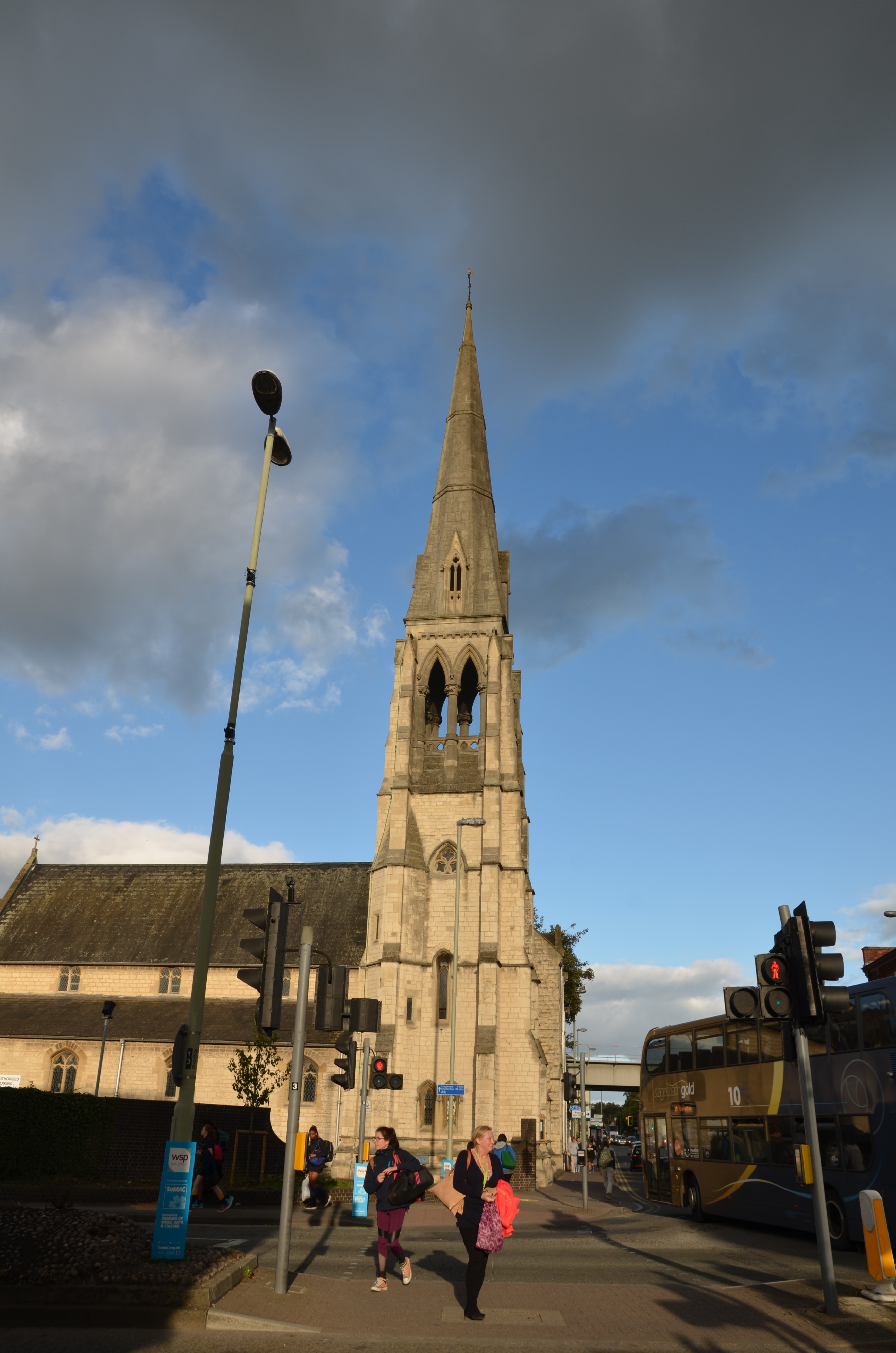 英国旅行记之爱丁堡,英国切尔滕纳姆