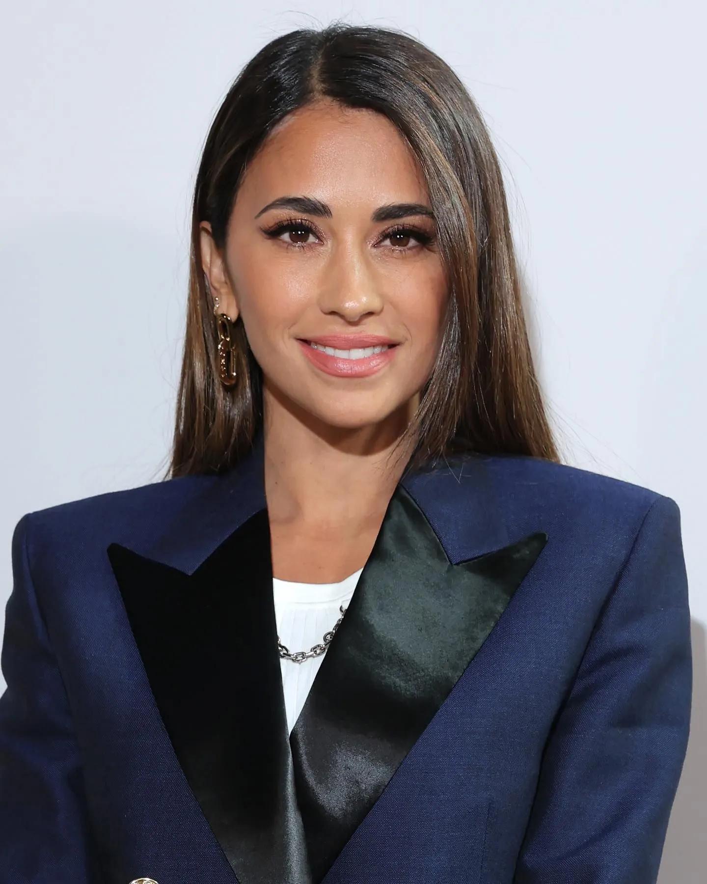 球星女友,足坛球星的神仙女友安东内拉