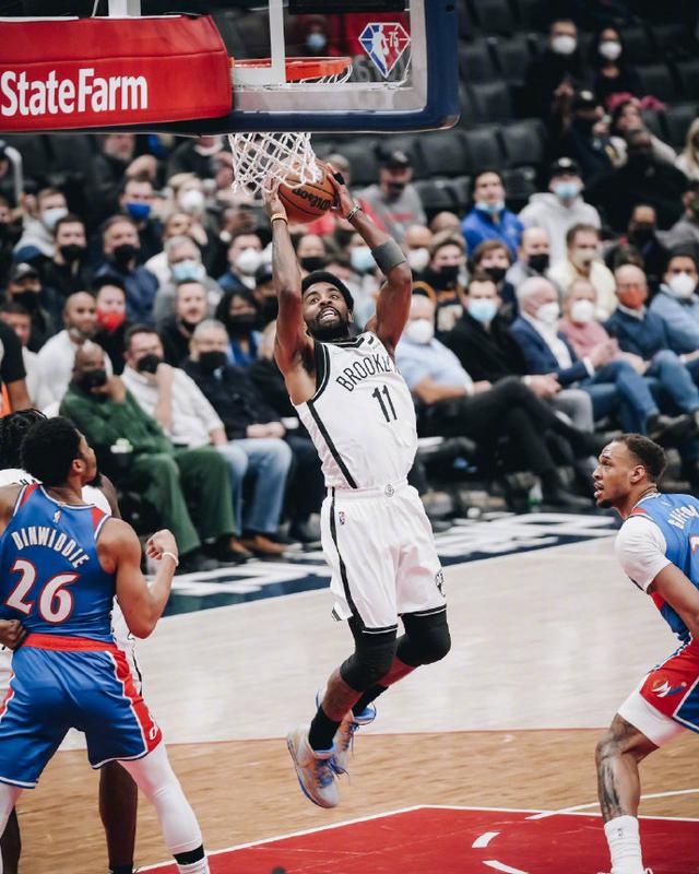 下赛季交易欧文西蒙斯,西蒙斯交易欧文