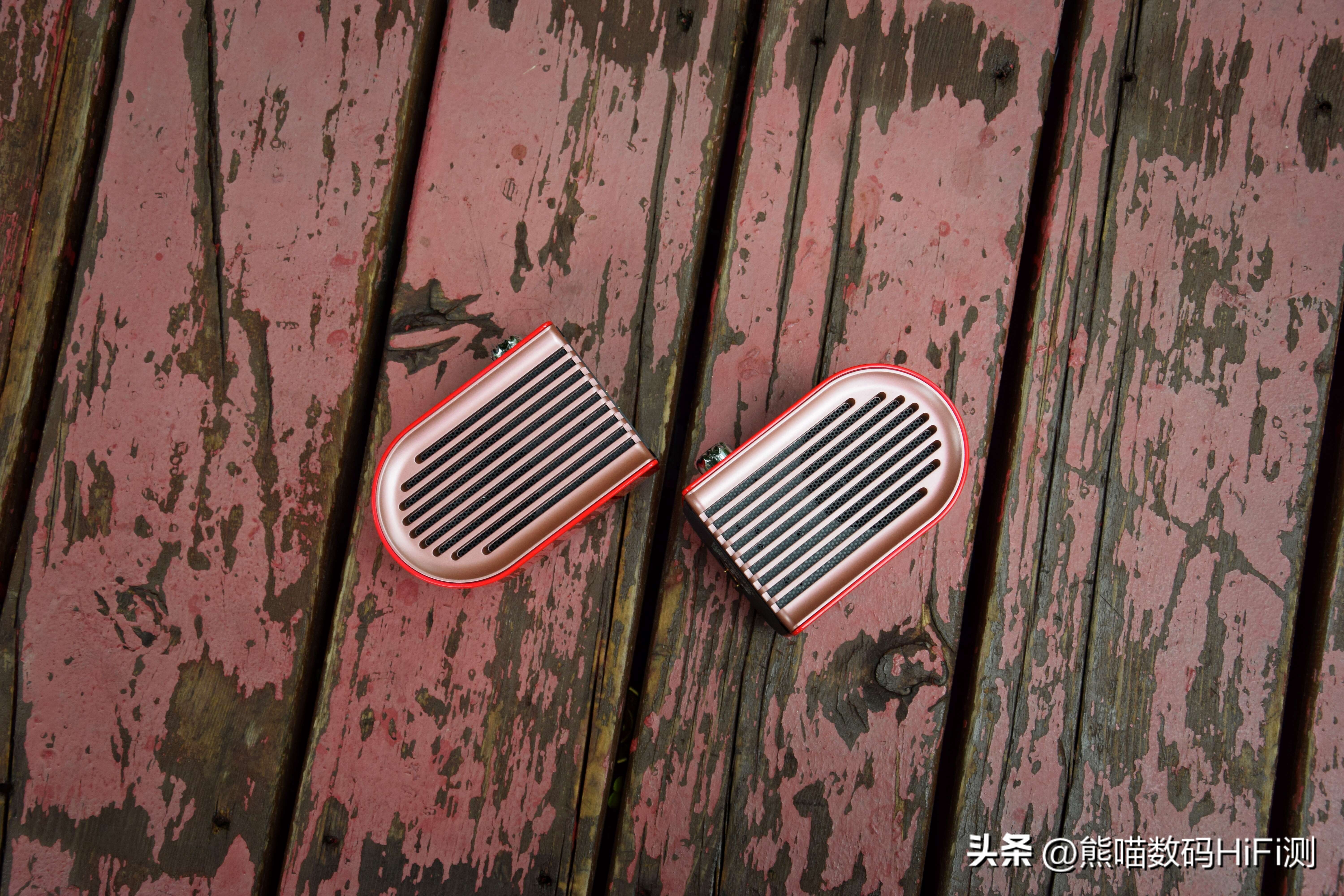 随身便携式户外蓝牙音响,户外旅行听歌设备