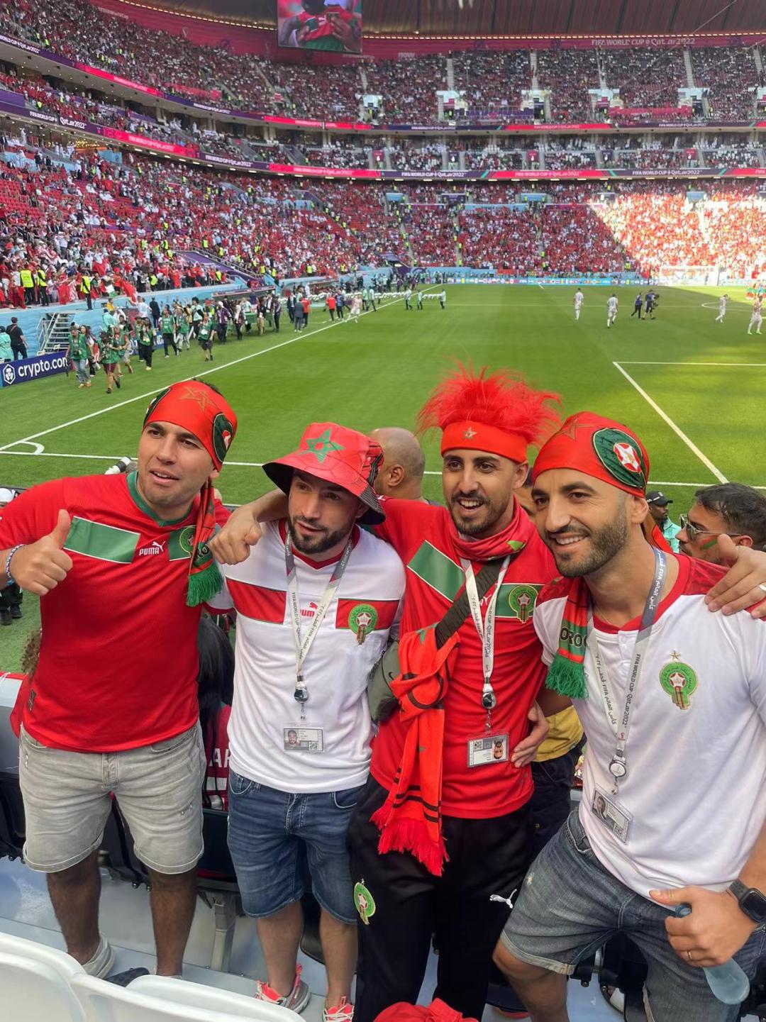 卡塔尔打工最低多少钱一个月,我想去卡塔尔打工一年收入是多少