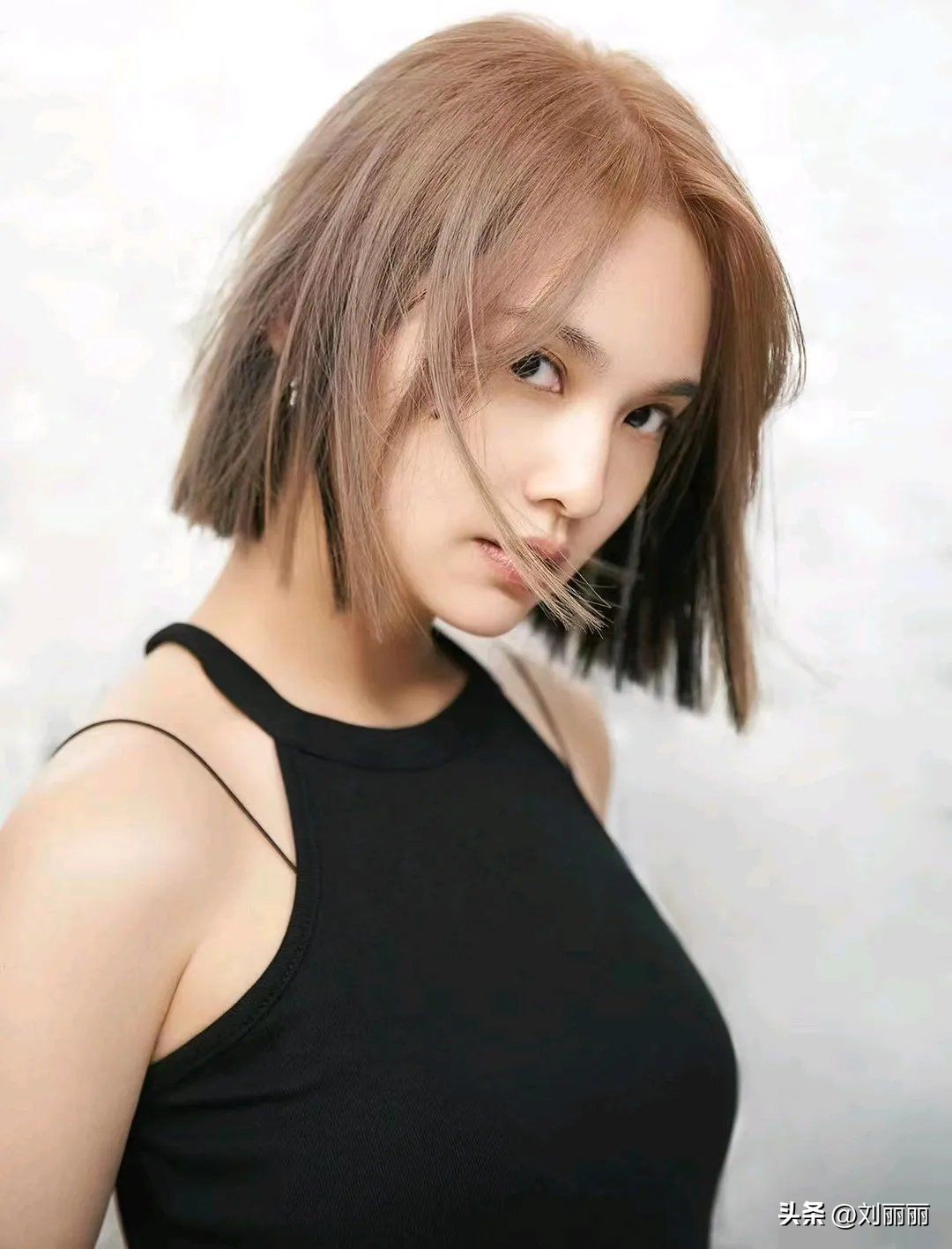 女发这样剪洋气还时尚千万别错过,女发中长发尾怎么剪柔和