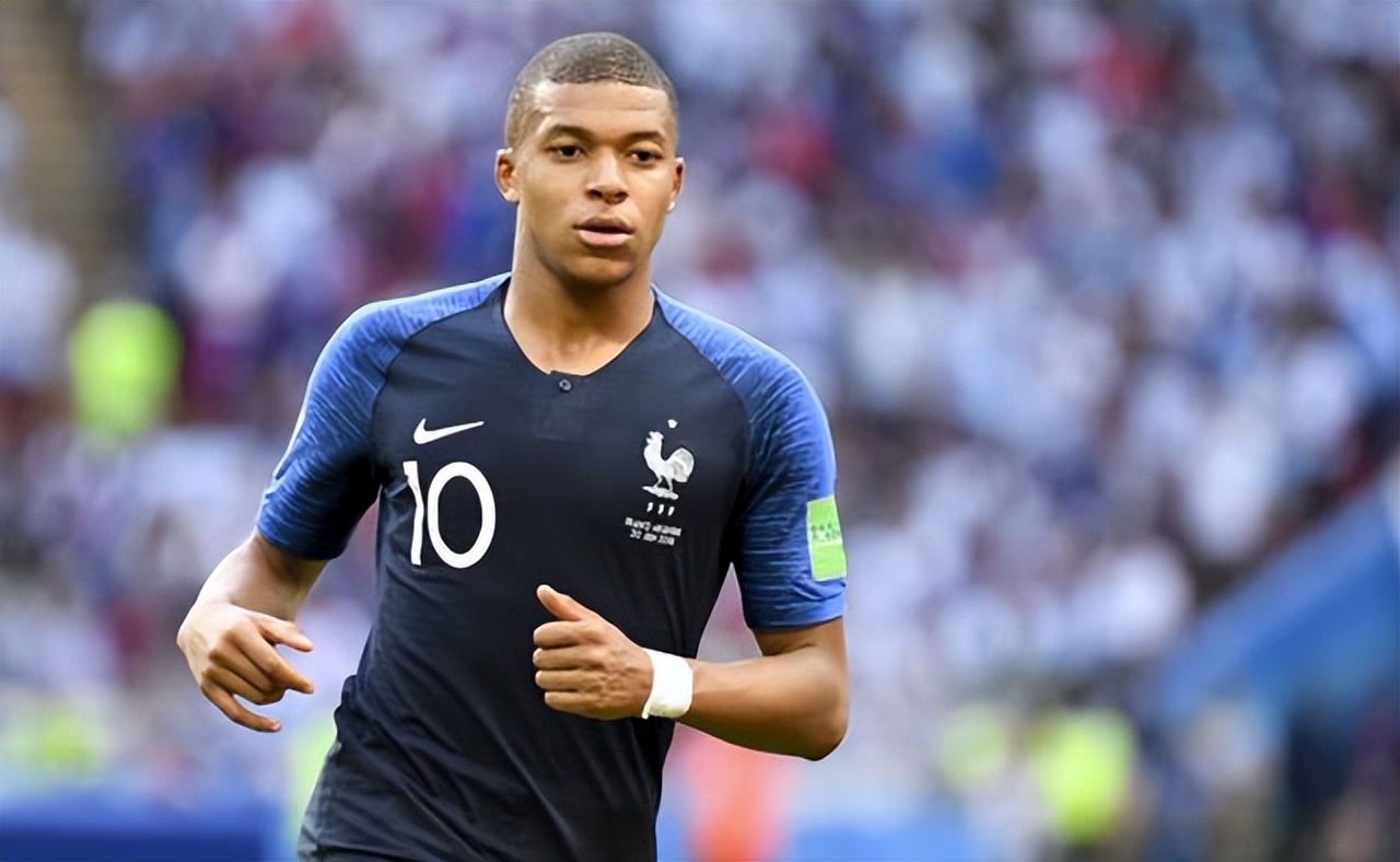 c罗和姆巴佩跑100米,c罗巅峰时期和姆巴佩谁跑得快