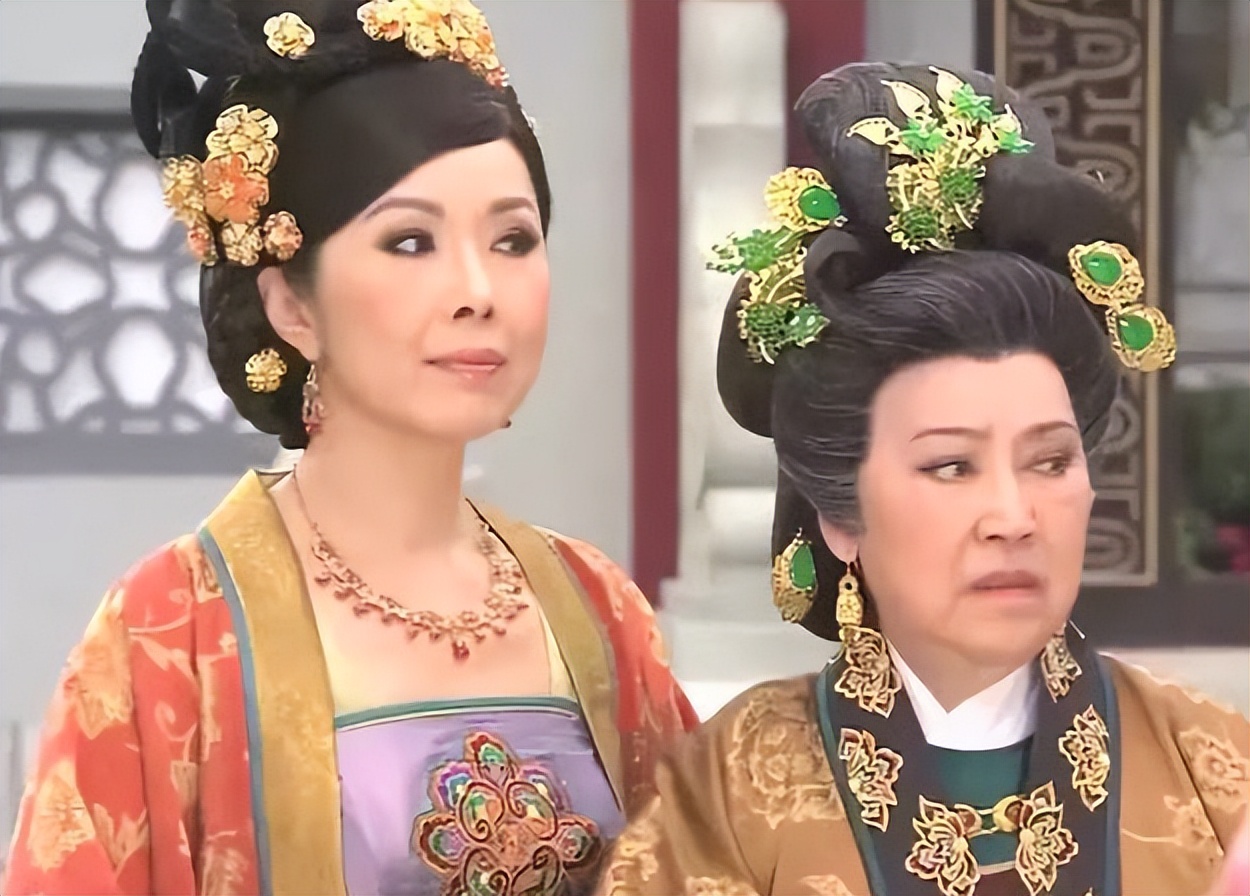 你回来吧李香琴谭炳文年轻时候,游龙戏凤谭炳文李香琴电视剧片段