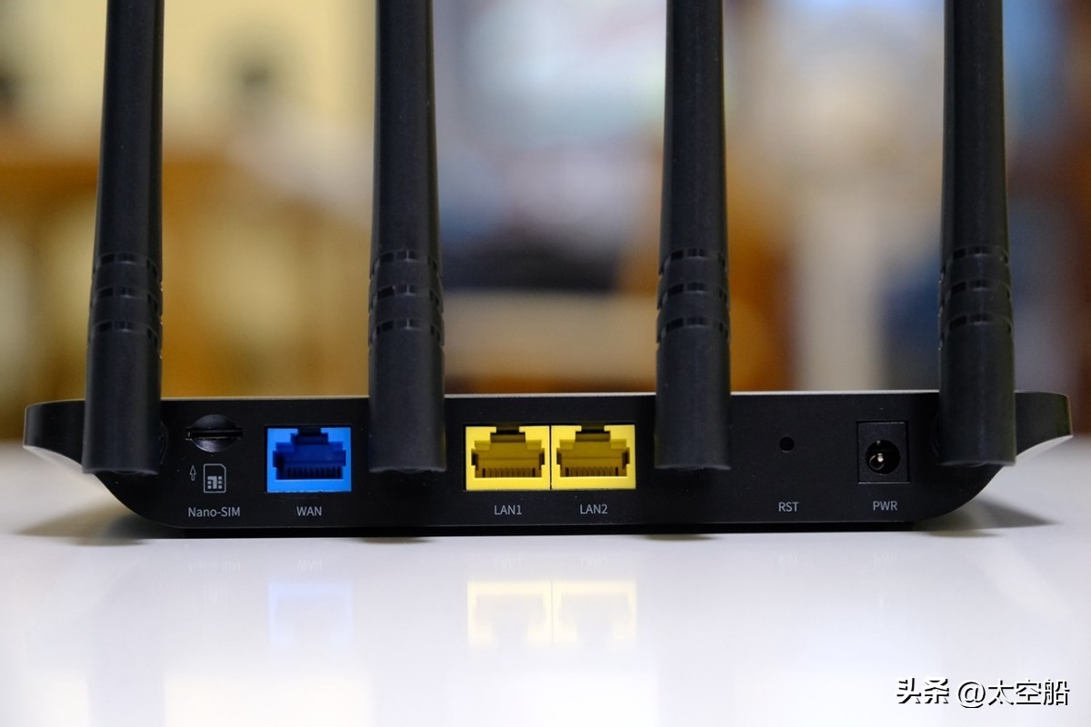 蒲公英x4c路由器插卡即享高速网络,蒲公英x4c路由信号测评