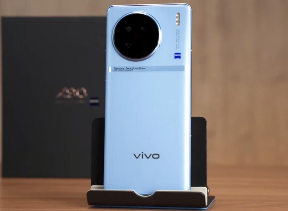 买手机考虑护眼哪款最好,现在买手机买哪一款的比较好