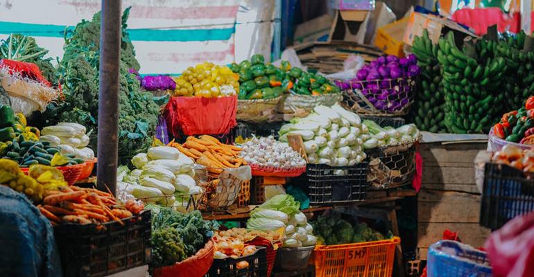 在菲律宾留学和生活费用多少,菲律宾留学生一个月生活费