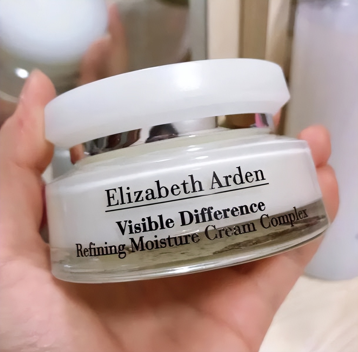 给你介绍一款平民又好用的护肤品,什么牌子的护肤品人气比较高