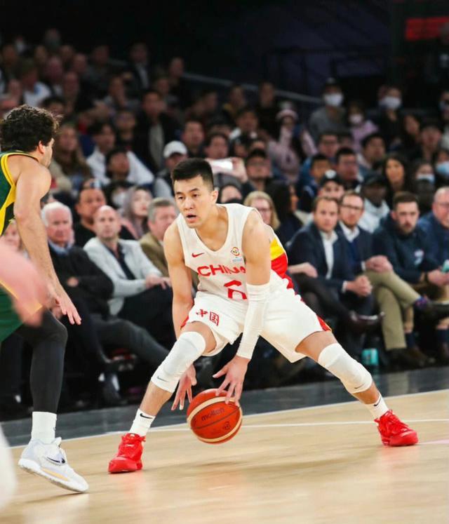 郭艾伦潘玮柏篮球,邓超郭艾伦完整视频