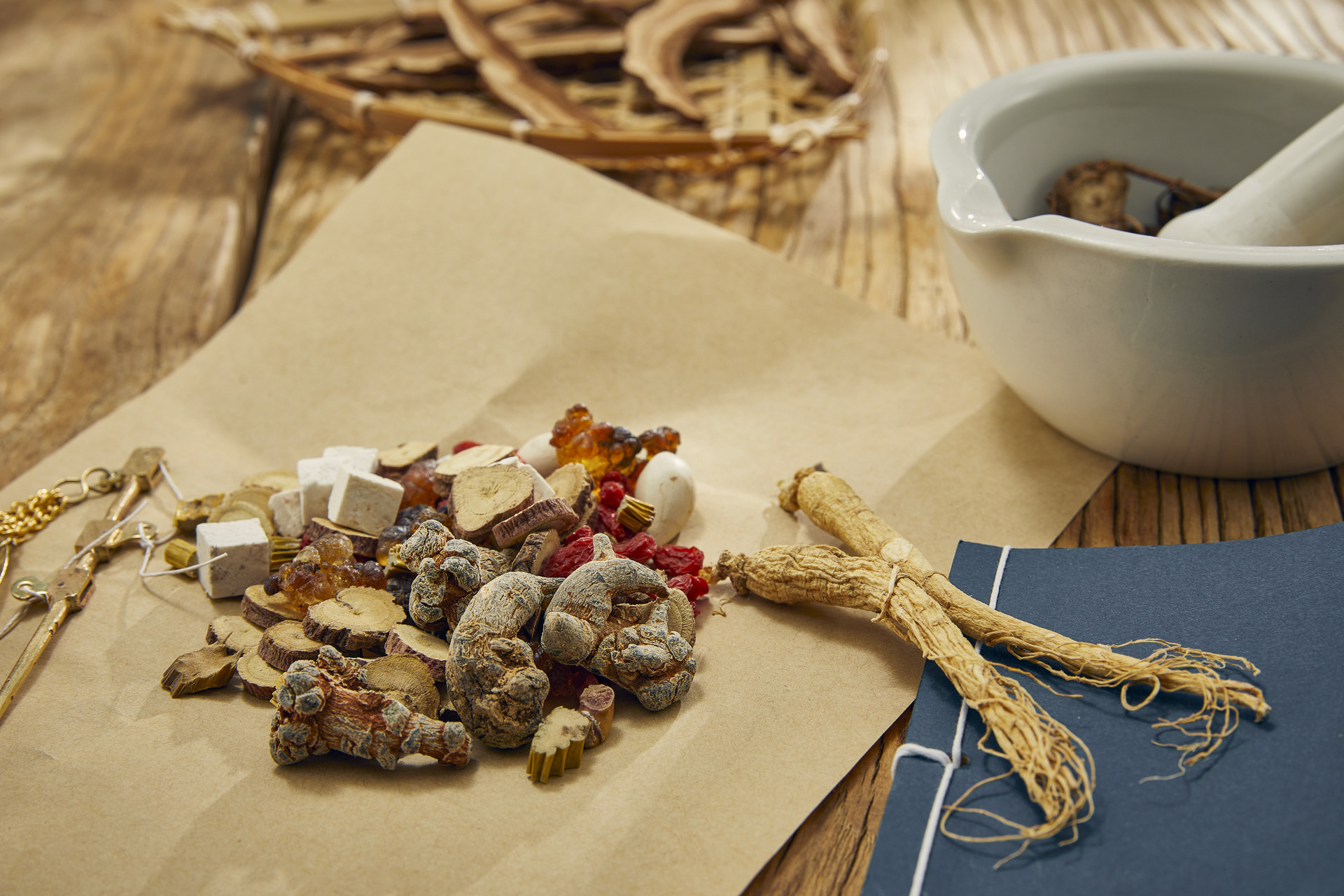 晚上出汗什么原因引起,出汗与阴虚有关系吗