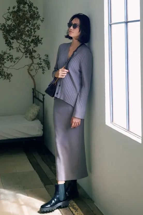 穿裙子靴子过年,过年穿了裙子显瘦