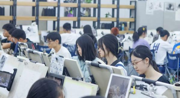 广州方舟画室与达芬奇画室哪个好,广州画室排名前十位怎么选