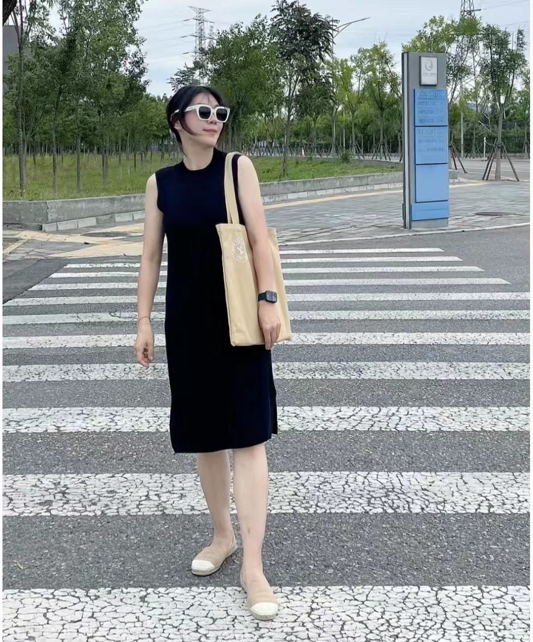 lv购物袋搭配衣服,lv帆布包穿搭