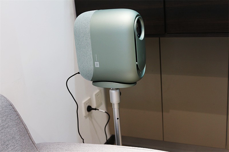 一线品牌极米背书！卷王千元投影！快乐星球O3体验一个月感受