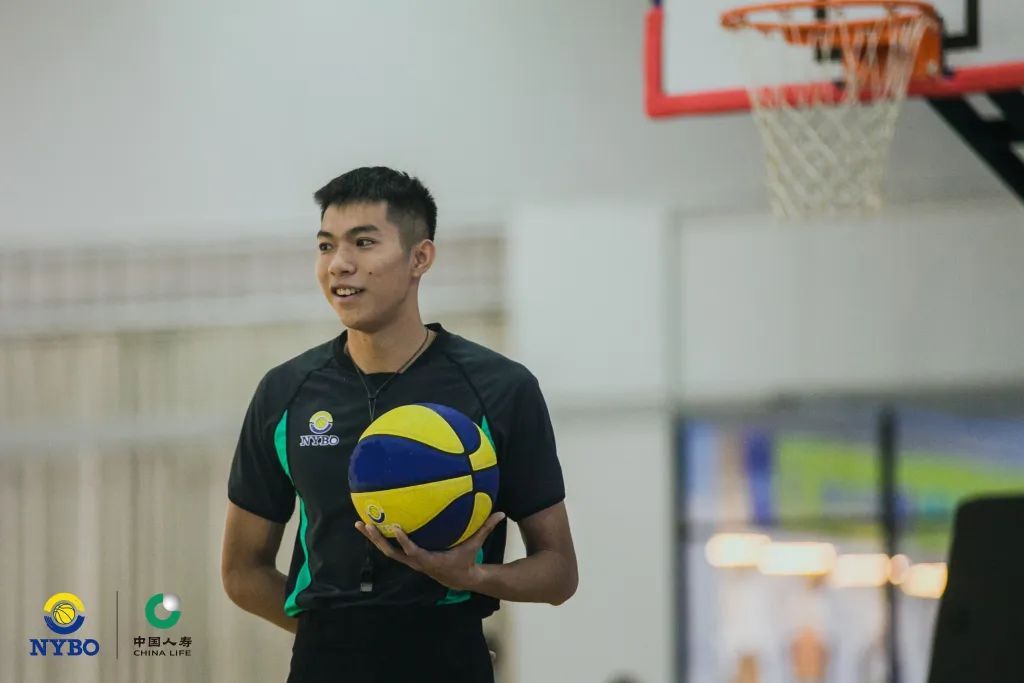 nybo全国赛裁判员,nybo总决赛女裁判