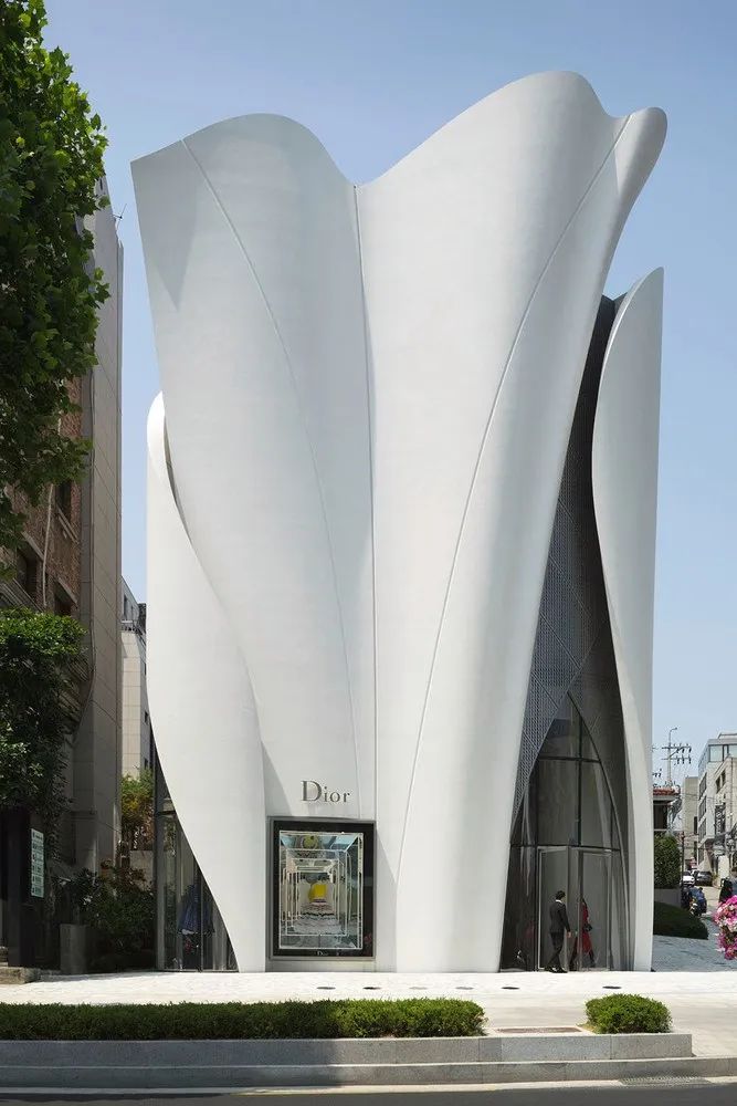 lv模仿中国元素,lv餐厅为什么开在成都