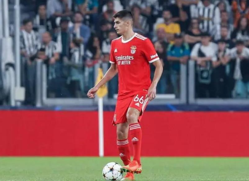 葡超小妖中后卫,葡超妖星