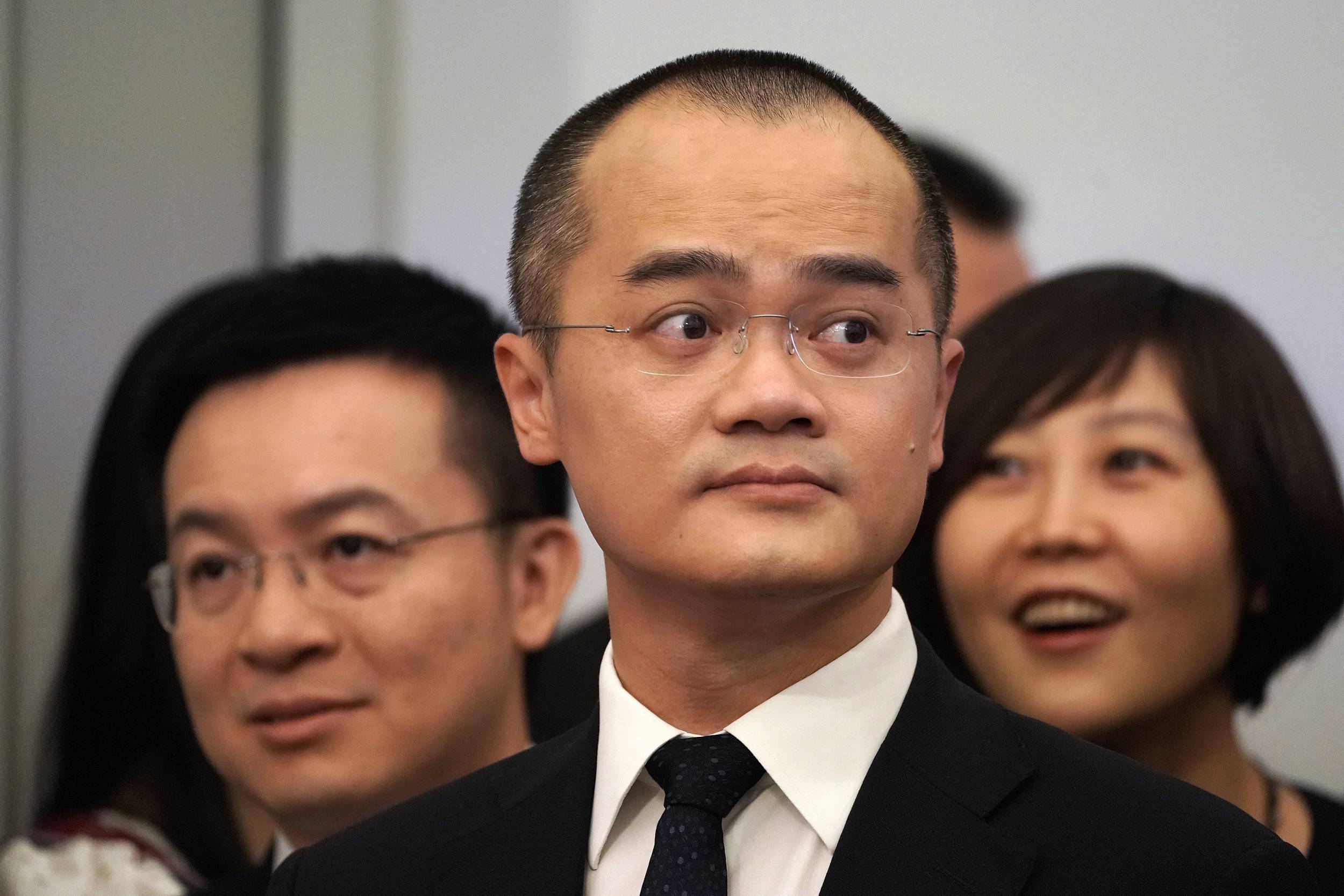 龙岩“准80后”实力出圈：25岁创业，39岁IPO敲钟，身价1400亿