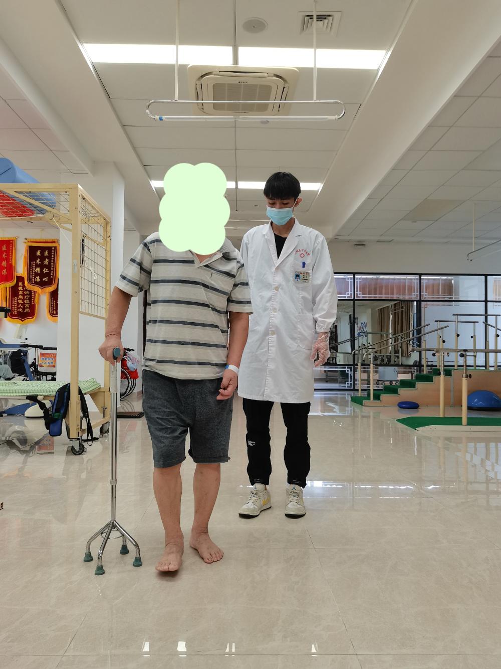 偏瘫康复期延长两年,偏瘫下肢康复一年