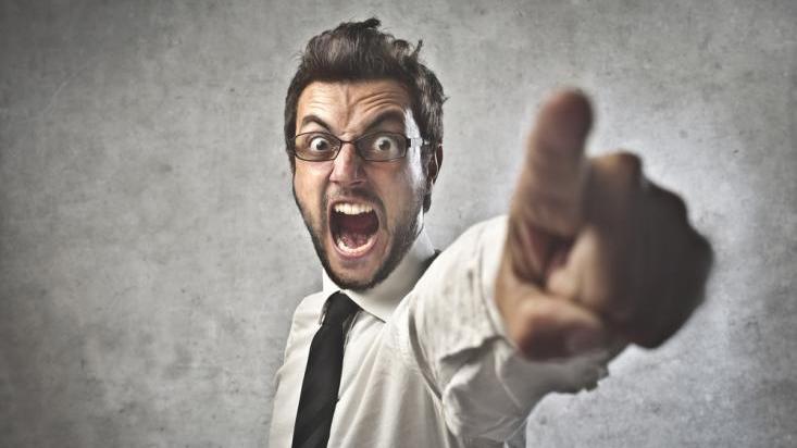 公司绩效考核逼迫员工主动辞职,被动辞职和主动离职有什么区别