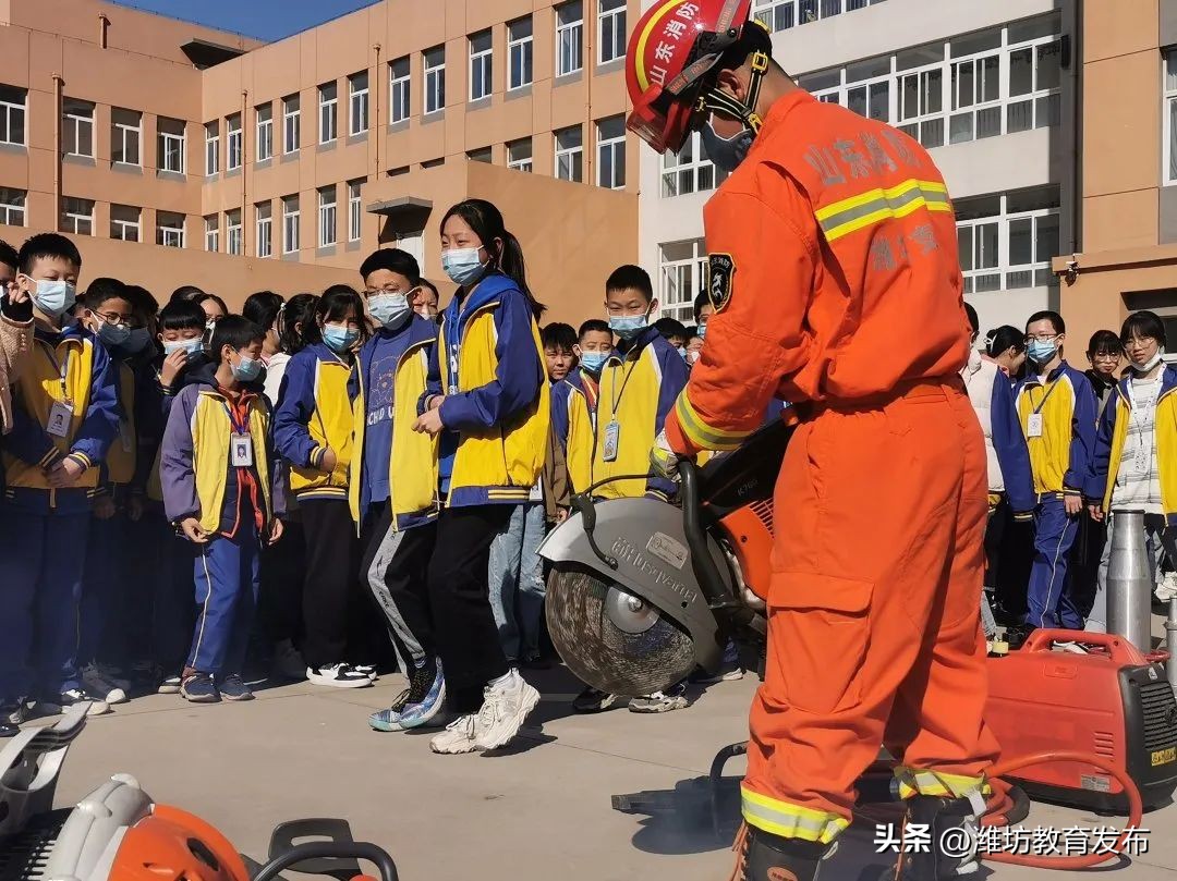 新闻周播报完整版,周播报抖音